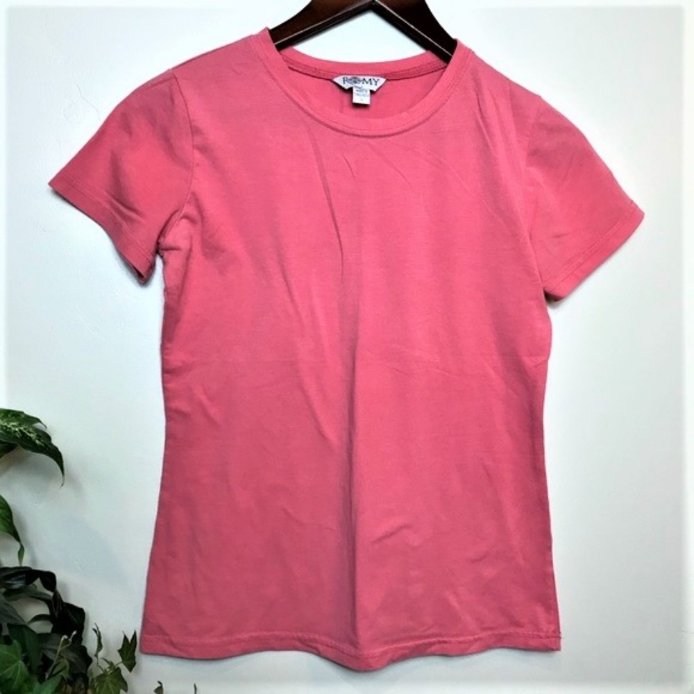 ROMY. T shirt tank top basic essentials guava tee